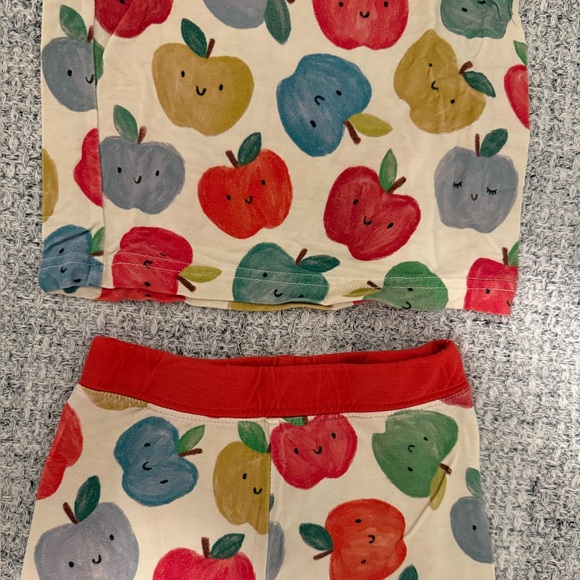 Little Sleepies Apple Pajamas - two piece - 2T - Picture 2 of 4